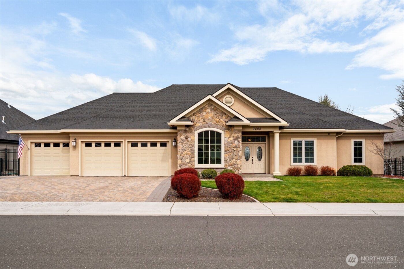 7505 Crestfields Road , Yakima, WA 98903