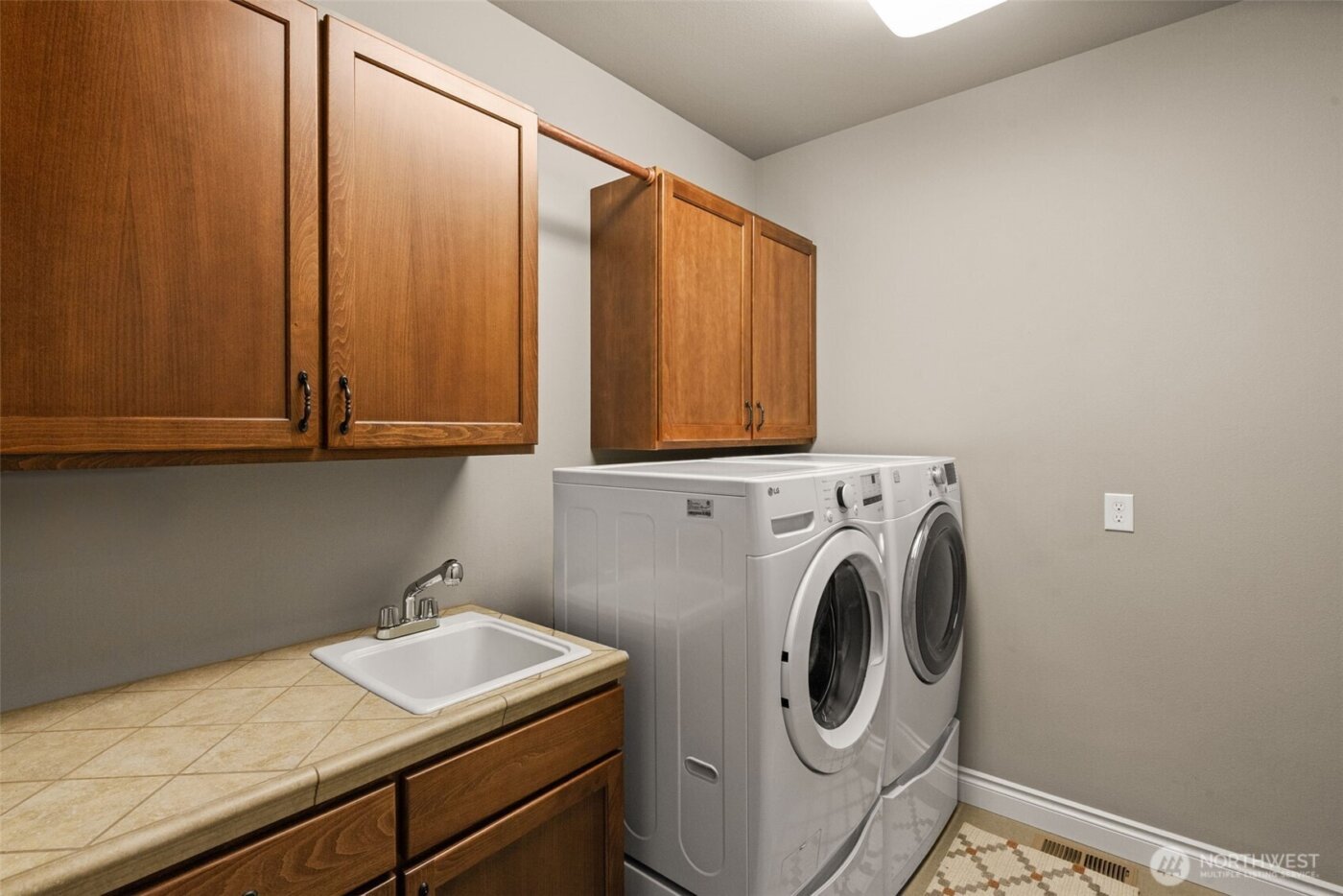 7505 Crestfields Road , Yakima, WA 98903