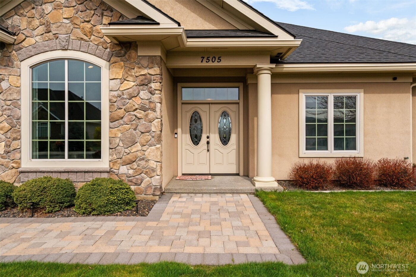 7505 Crestfields Road , Yakima, WA 98903