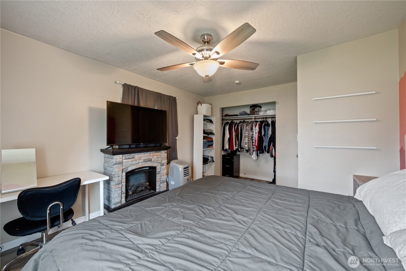 3102 Hemlock Street , Longview, WA 98632