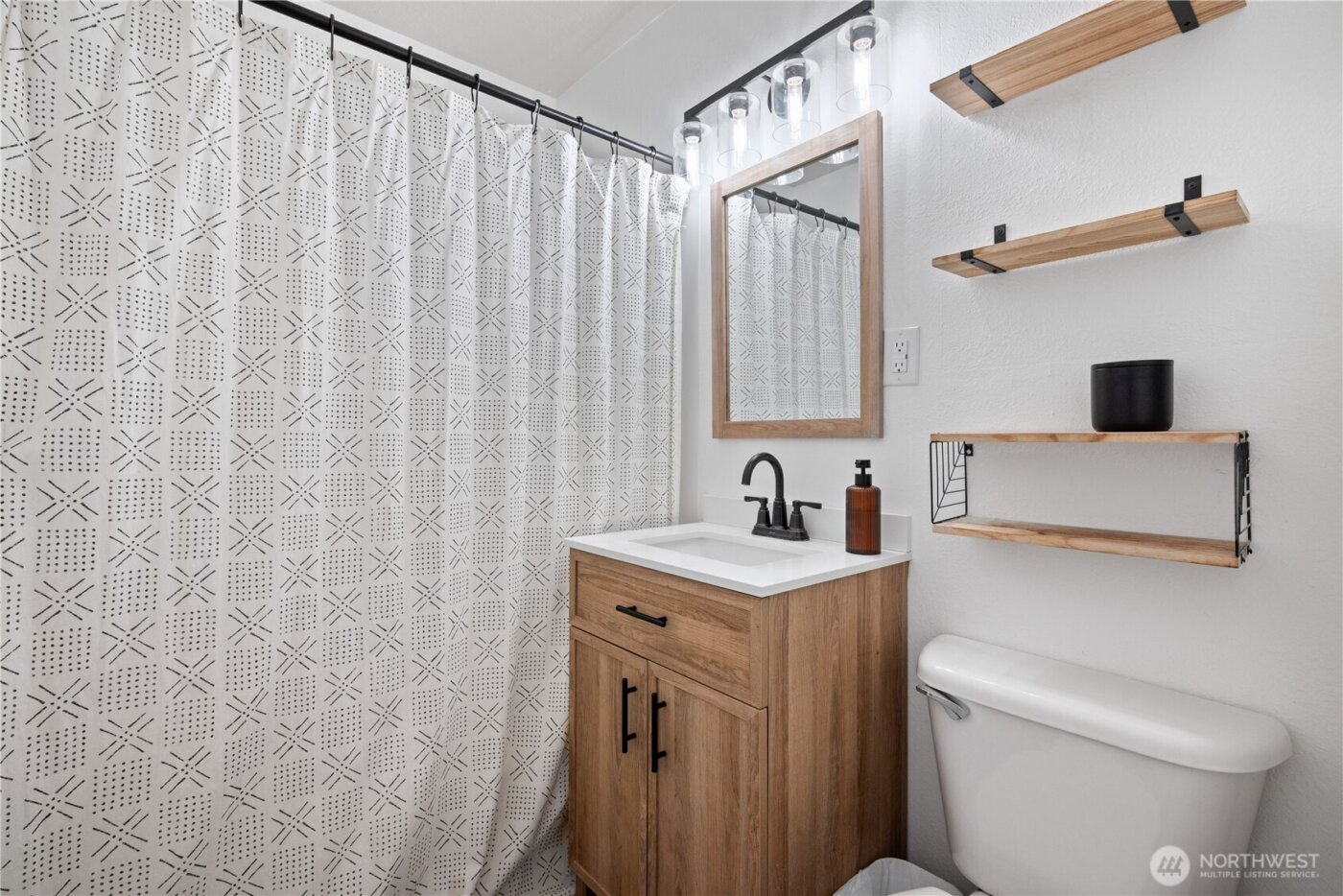 3102 Hemlock Street , Longview, WA 98632