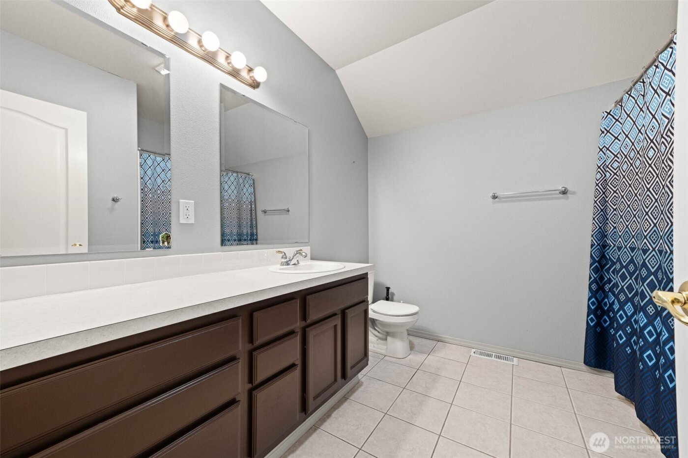 5647 Black Lake Boulevard SW, Olympia, WA 98512