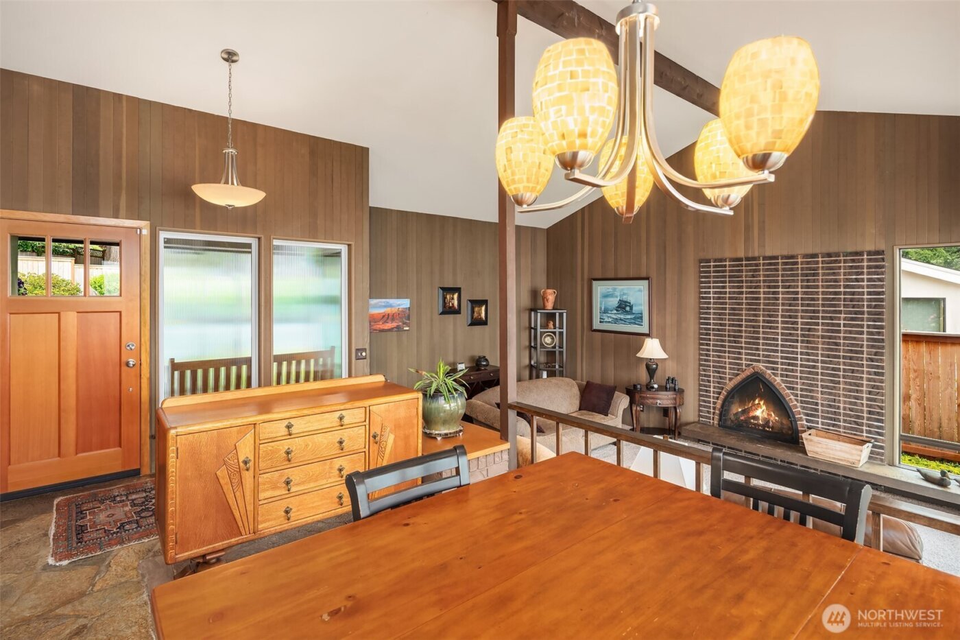 21553 1st Court S, Normandy Park, WA 98198-3007