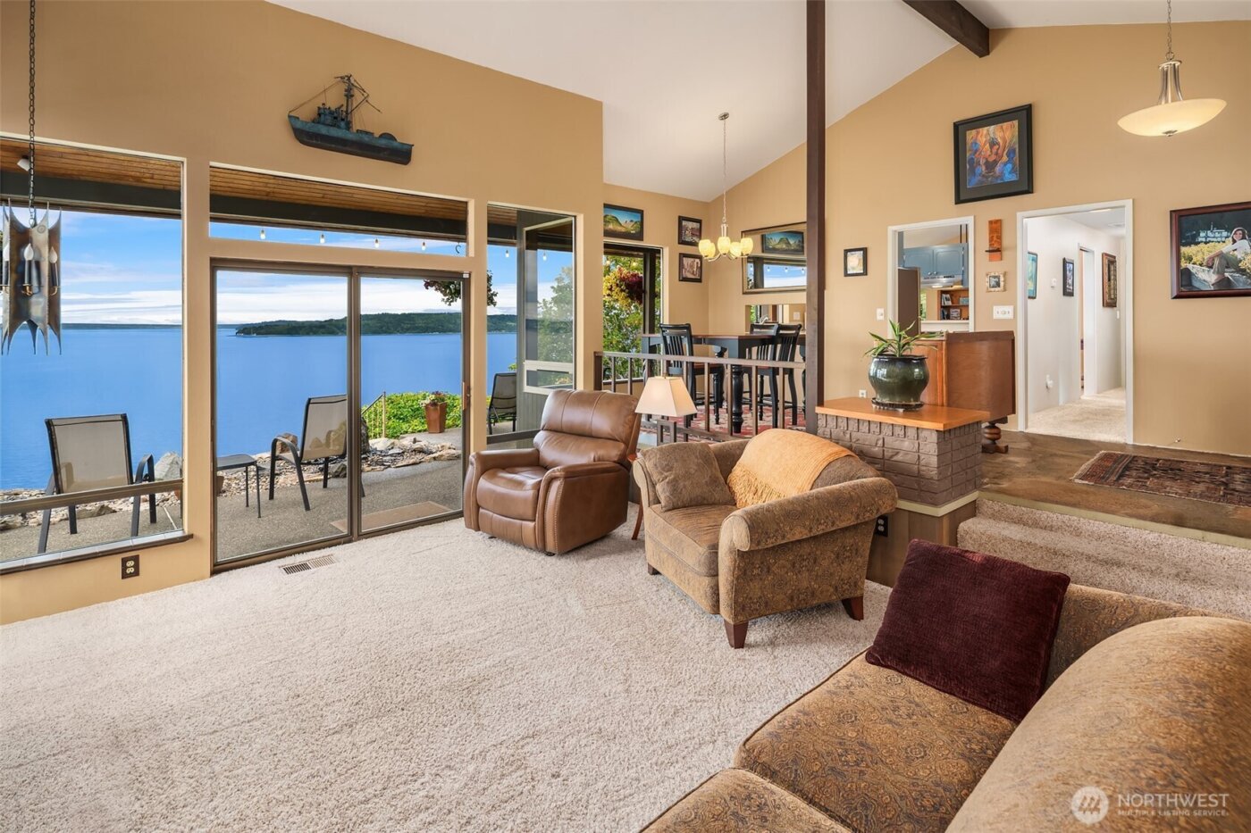 21553 1st Court S, Normandy Park, WA 98198-3007