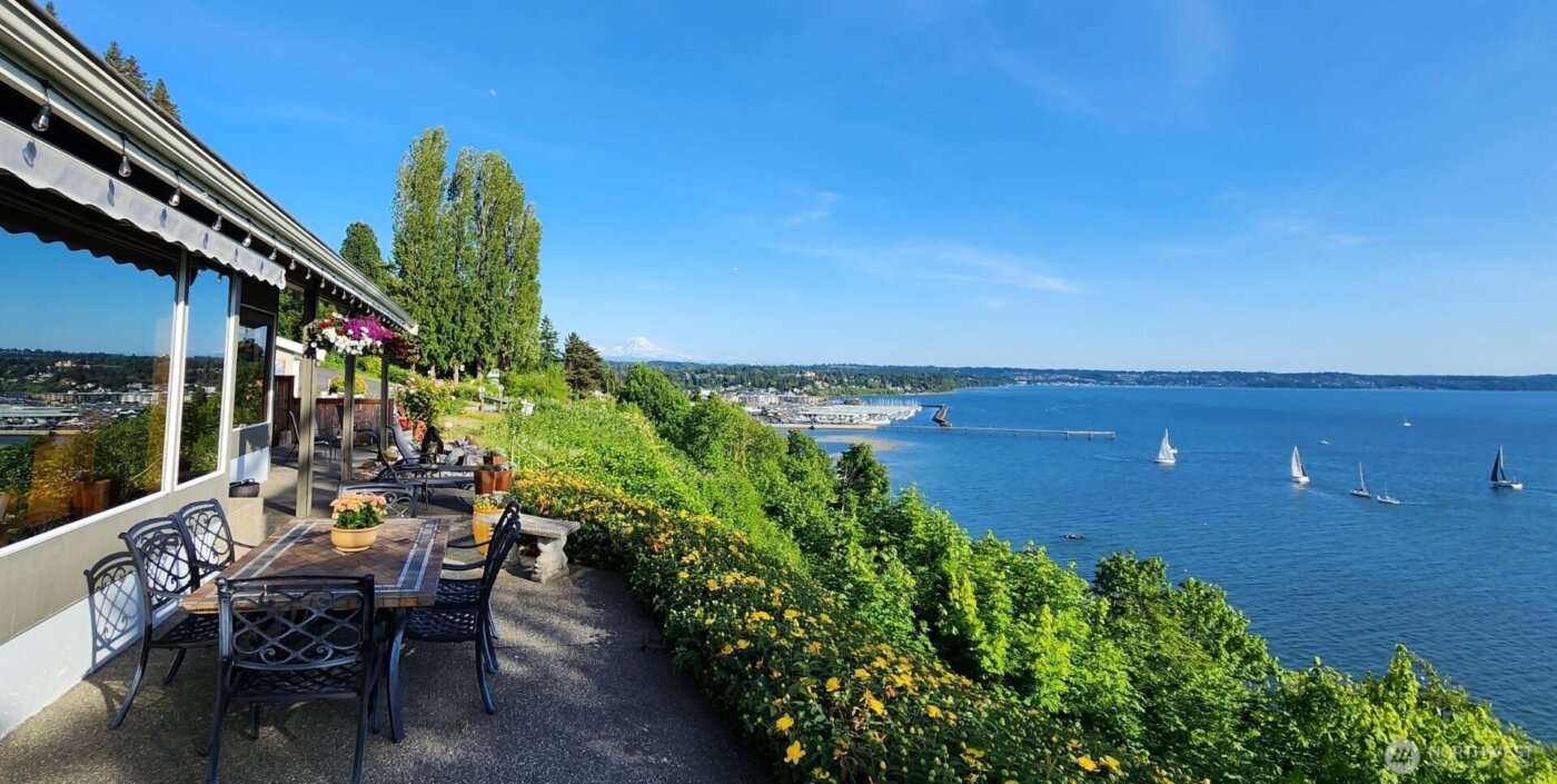 21553 1st Court S, Normandy Park, WA 98198-3007