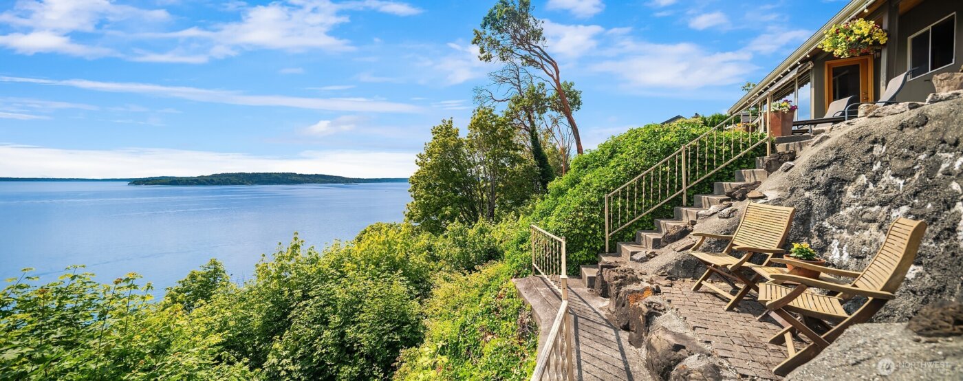 21553 1st Court S, Normandy Park, WA 98198-3007