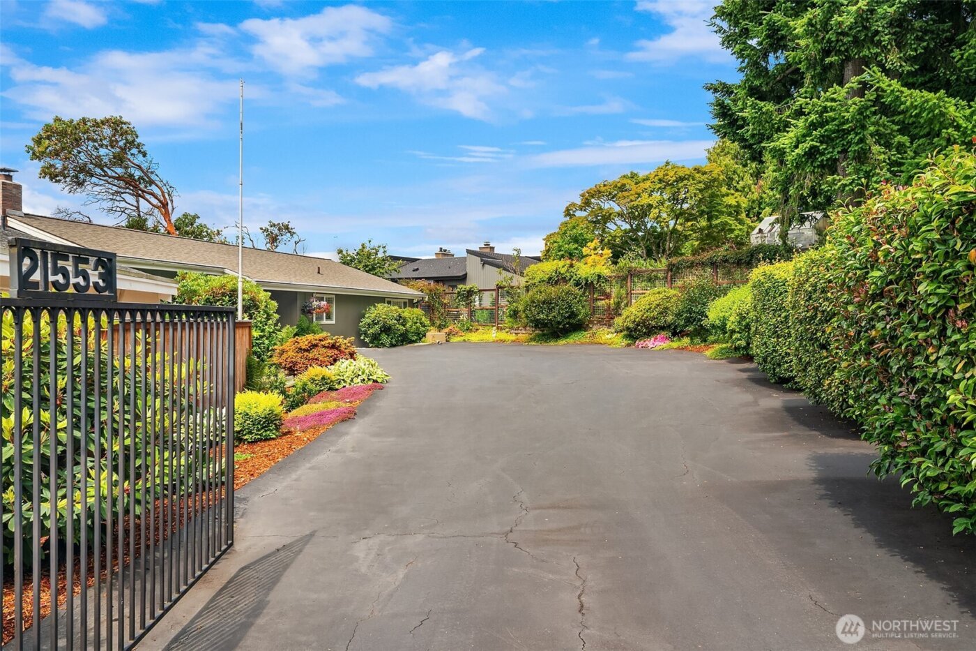 21553 1st Court S, Normandy Park, WA 98198-3007