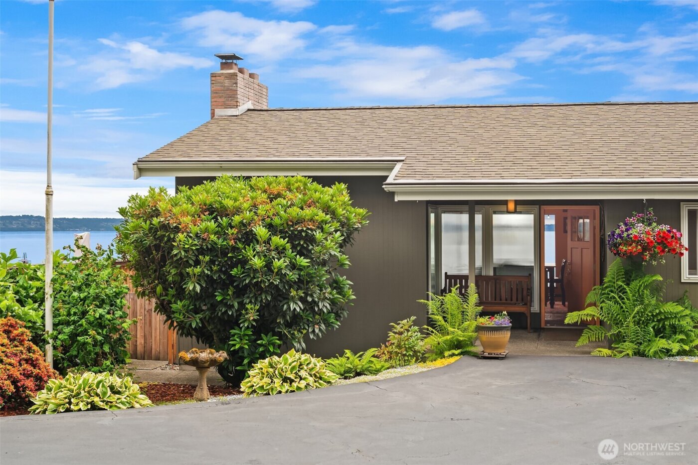 21553 1st Court S, Normandy Park, WA 98198-3007