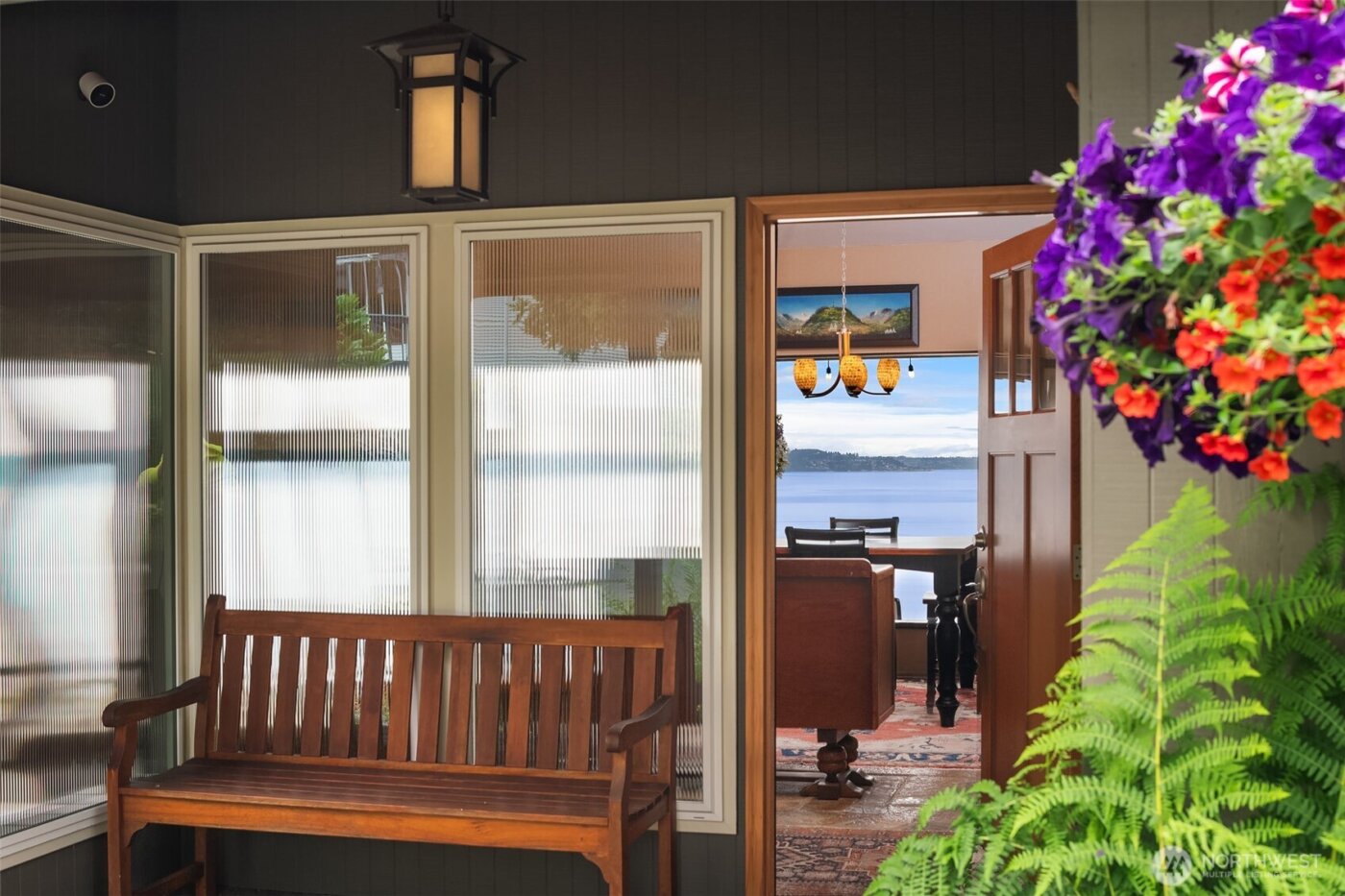 21553 1st Court S, Normandy Park, WA 98198-3007