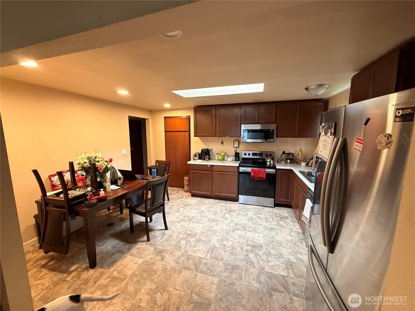 1011 E 68th , Tacoma, WA 98404