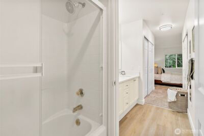 18505 SE Newport Way #C214, Issaquah, WA 98027 - Photo 23