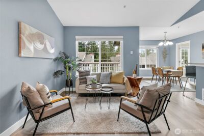 18505 SE Newport Way #C214, Issaquah, WA 98027 - Photo 4