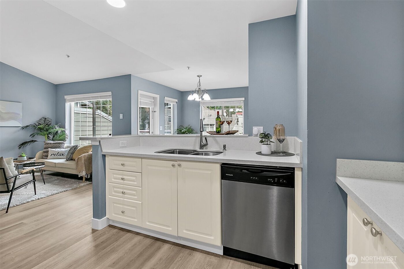 18505 SE Newport Way #C214, Issaquah, WA 98027