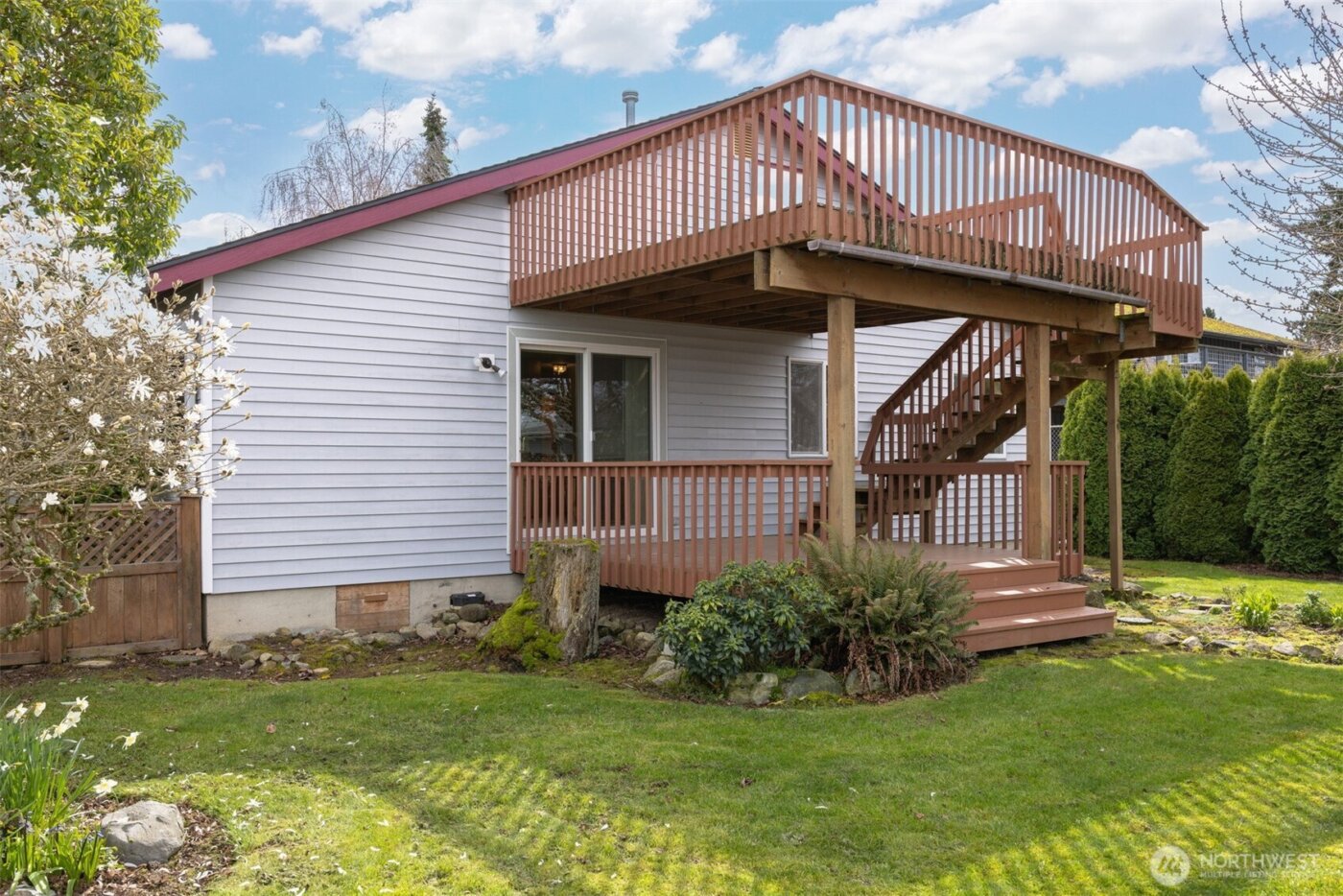 3412 W 4th St , Anacortes, WA 98221