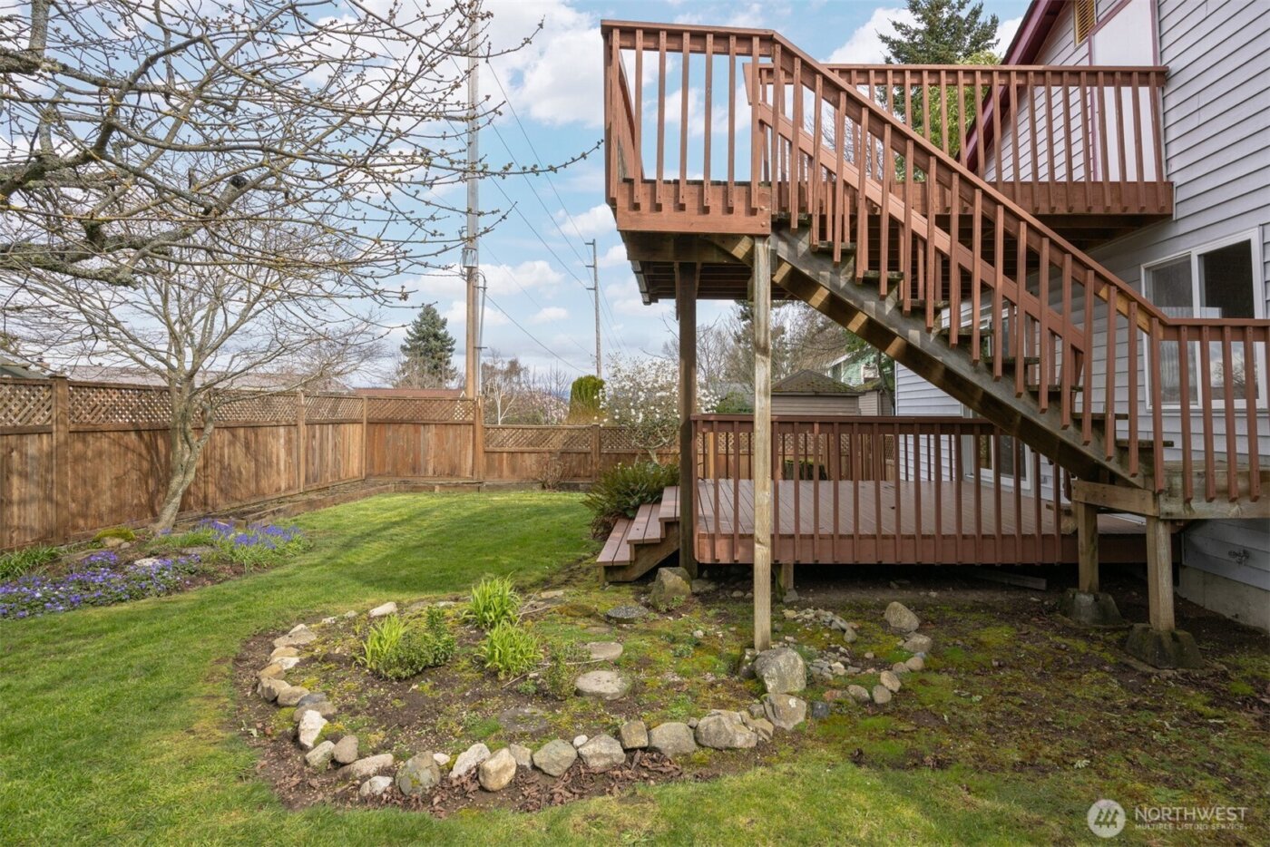 3412 W 4th St , Anacortes, WA 98221