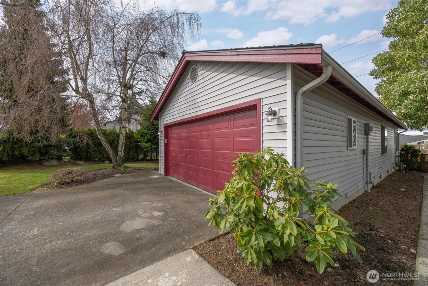 3412 W 4th St , Anacortes, WA 98221