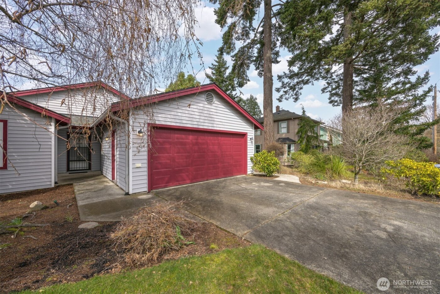 3412 W 4th St , Anacortes, WA 98221