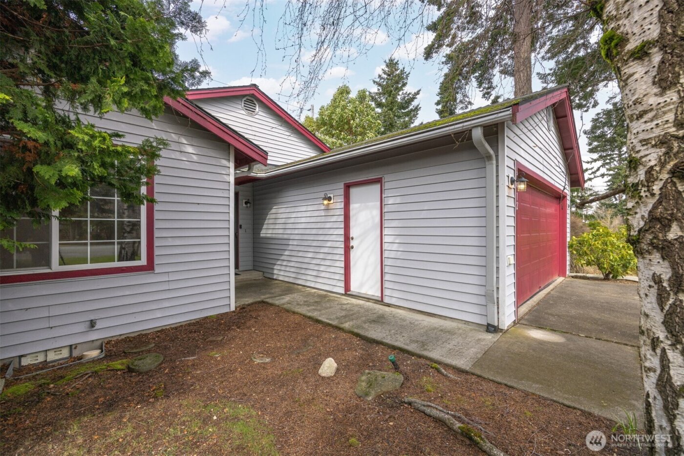 3412 W 4th St , Anacortes, WA 98221