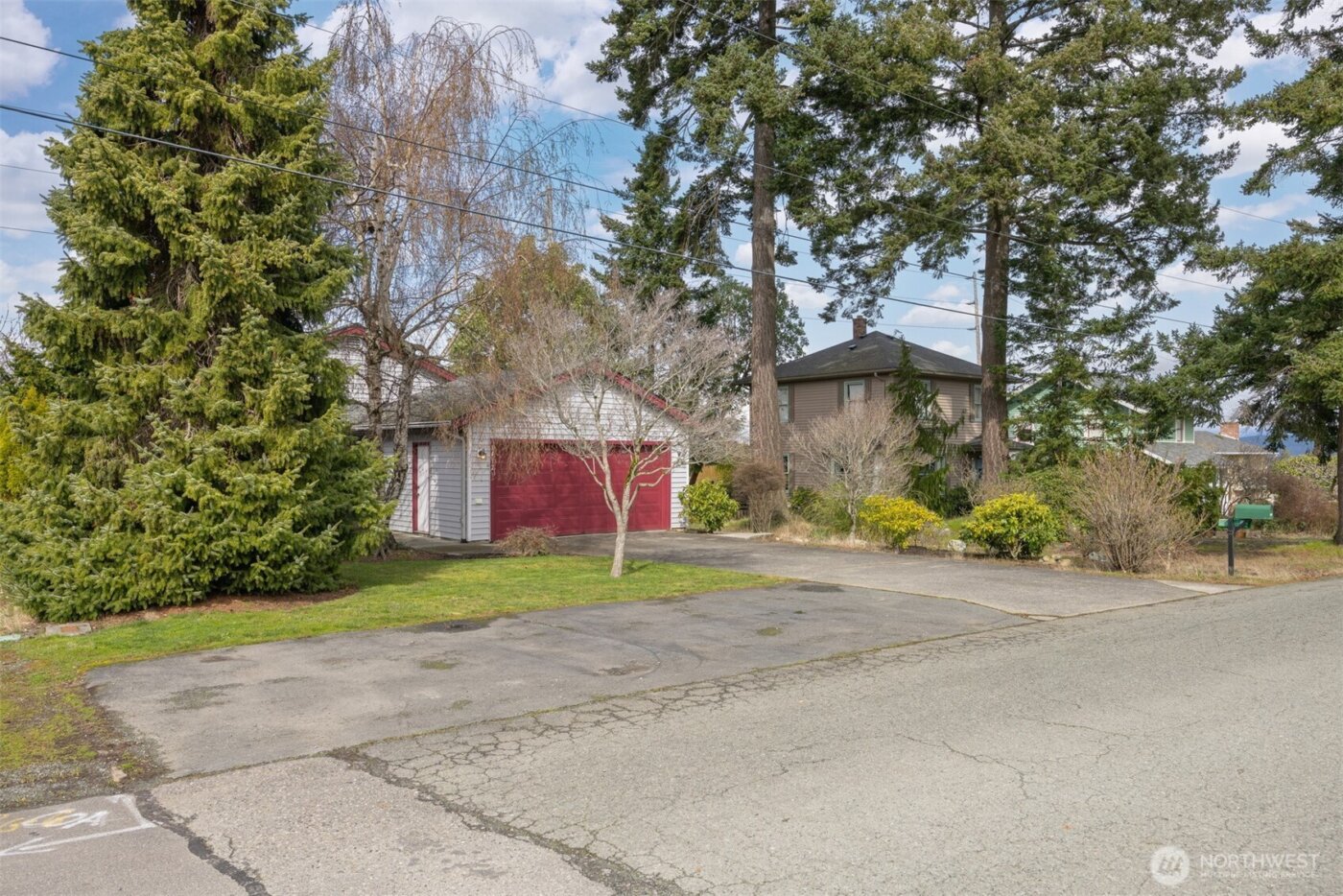 3412 W 4th St , Anacortes, WA 98221