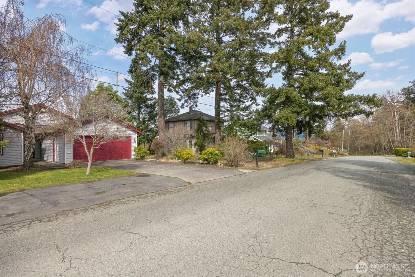 3412 W 4th St , Anacortes, WA 98221