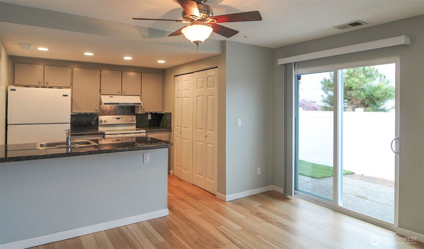 100 Simon Street #17, East Wenatchee, WA 98802