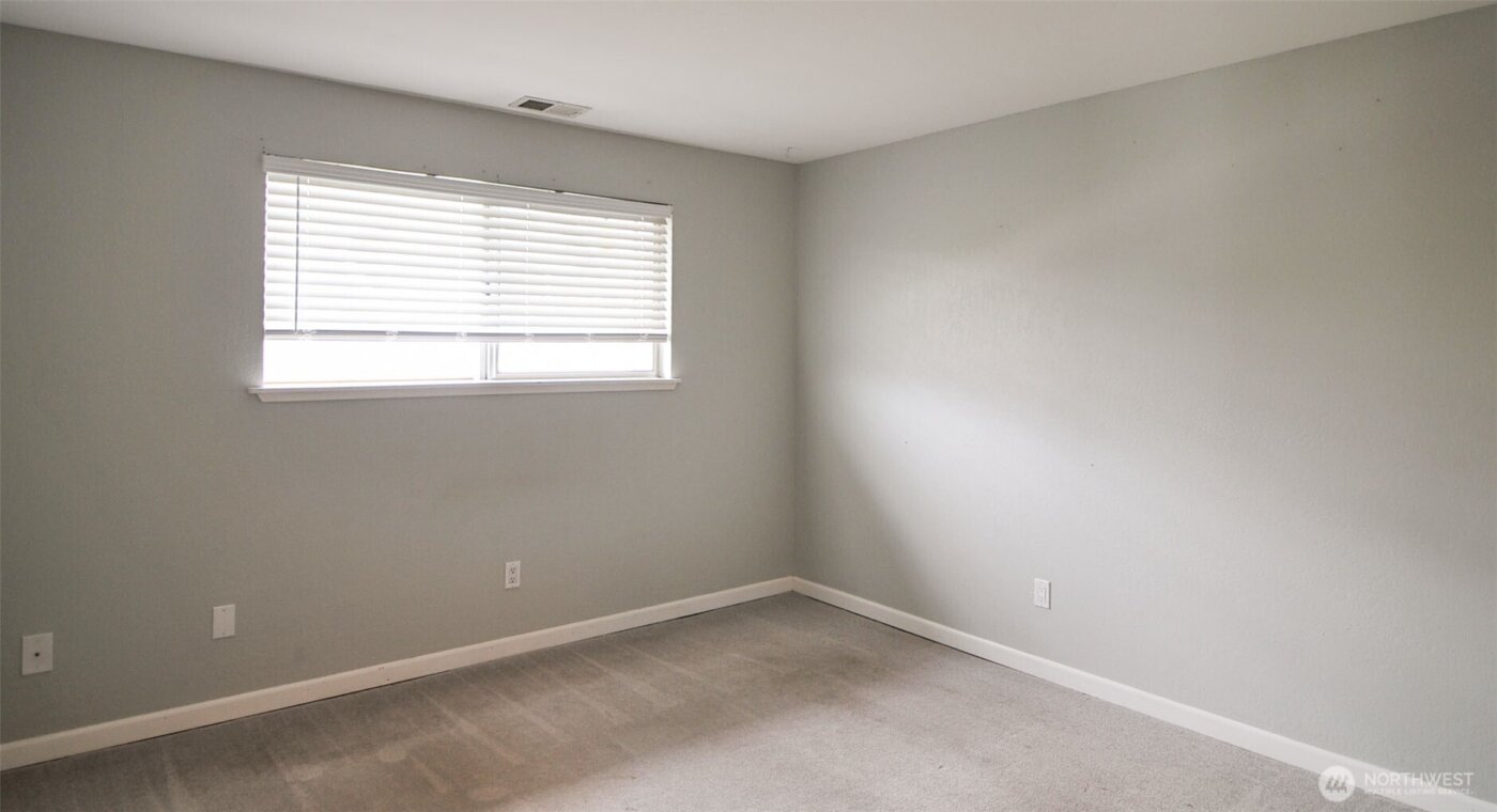 100 Simon Street #17, East Wenatchee, WA 98802