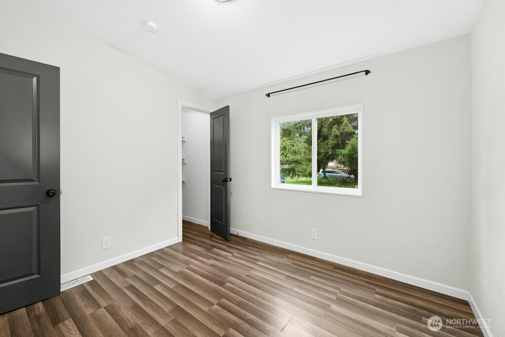 1525 91st Street E, Tacoma, WA 98445-4133