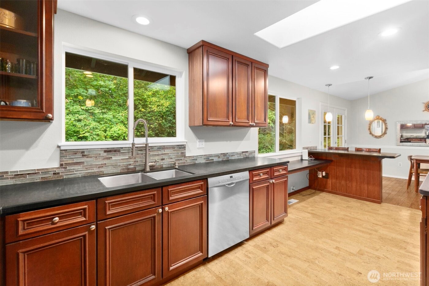 6910 Glen Annie Lane SW, Olympia, WA 98512