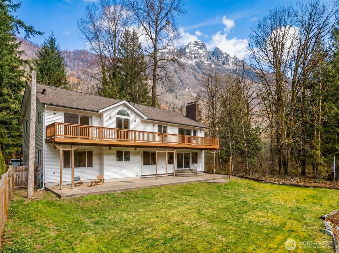 63631 NE 194th Place , Baring, WA 98224