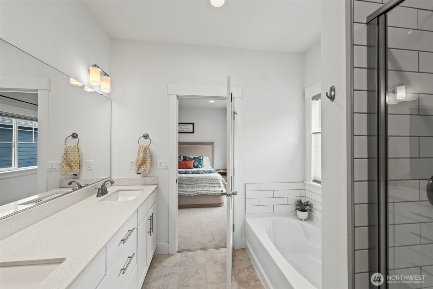 30 E Cedarland Lane , Allyn, WA 98524