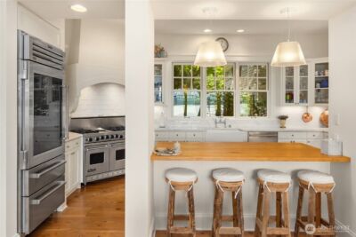 13401 Manzanita Road NE, Bainbridge Island, WA 98110 - Photo 17