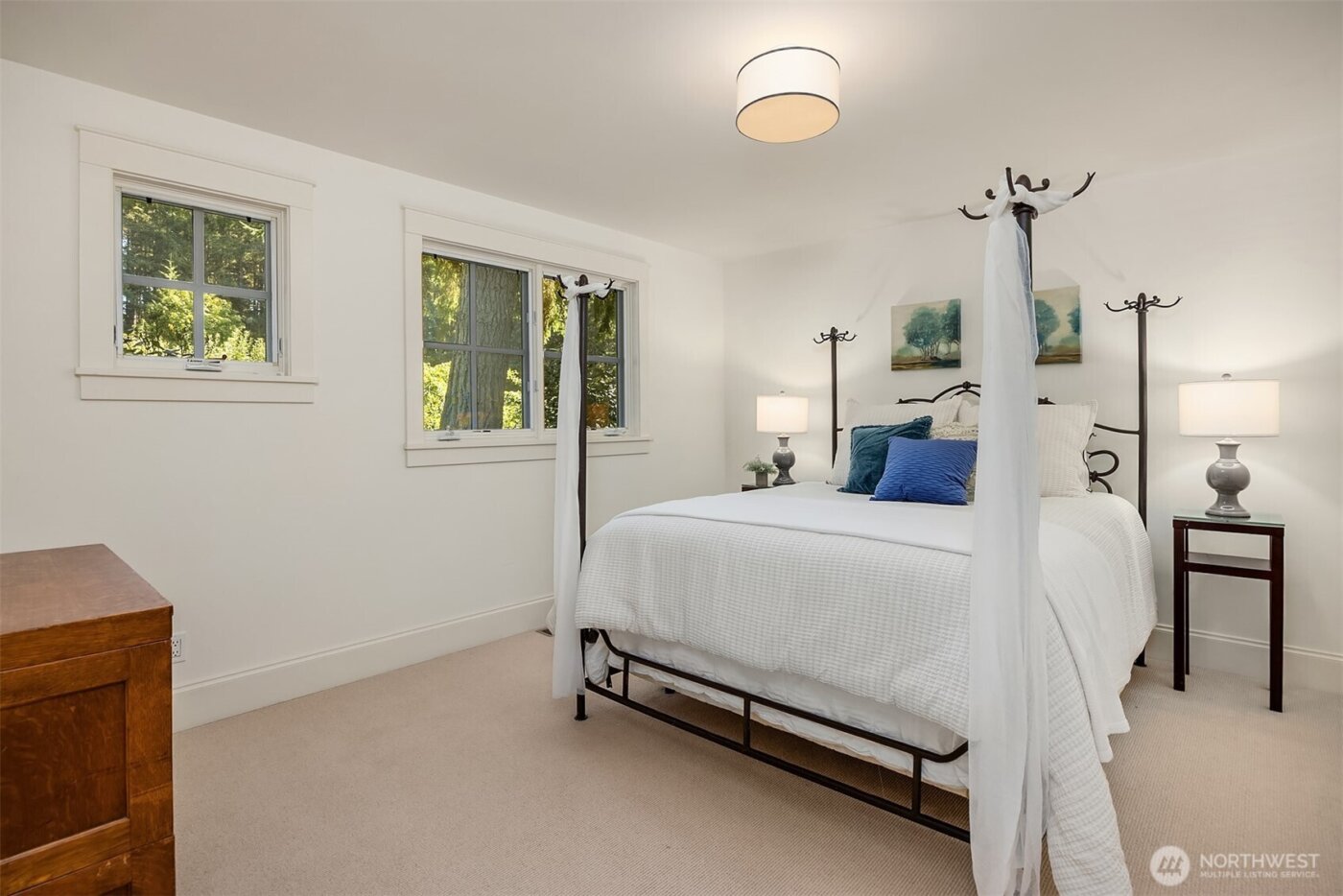 13401 Manzanita Road NE, Bainbridge Island, WA 98110