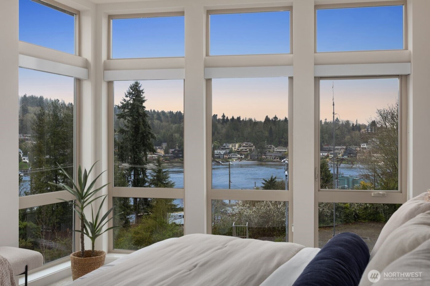 3426 NW Market Street , Seattle, WA 98107