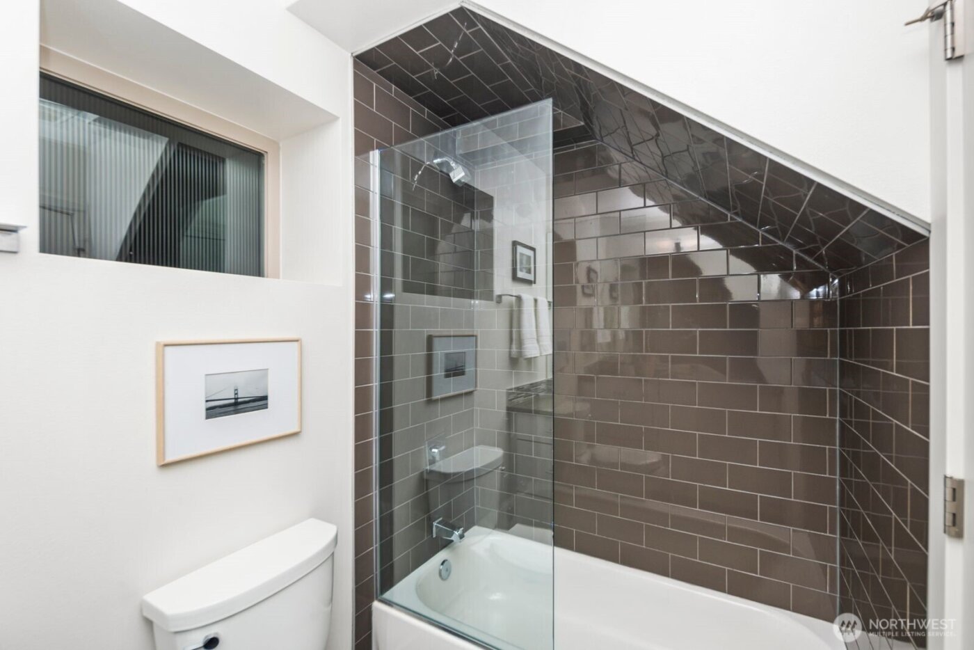 3426 NW Market Street , Seattle, WA 98107