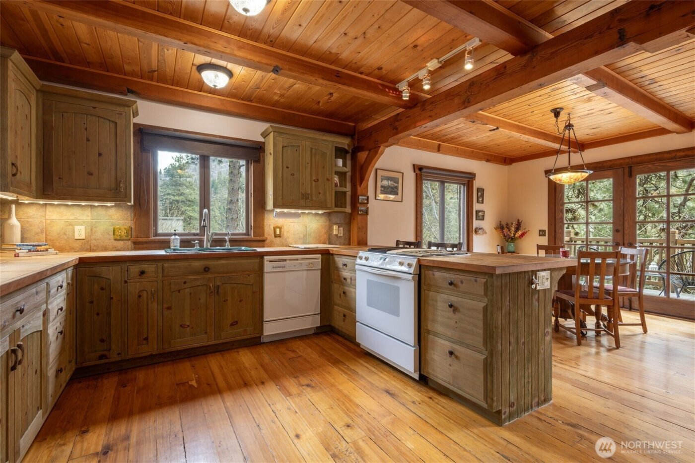 7150 Icicle Rd , Leavenworth, WA 98826