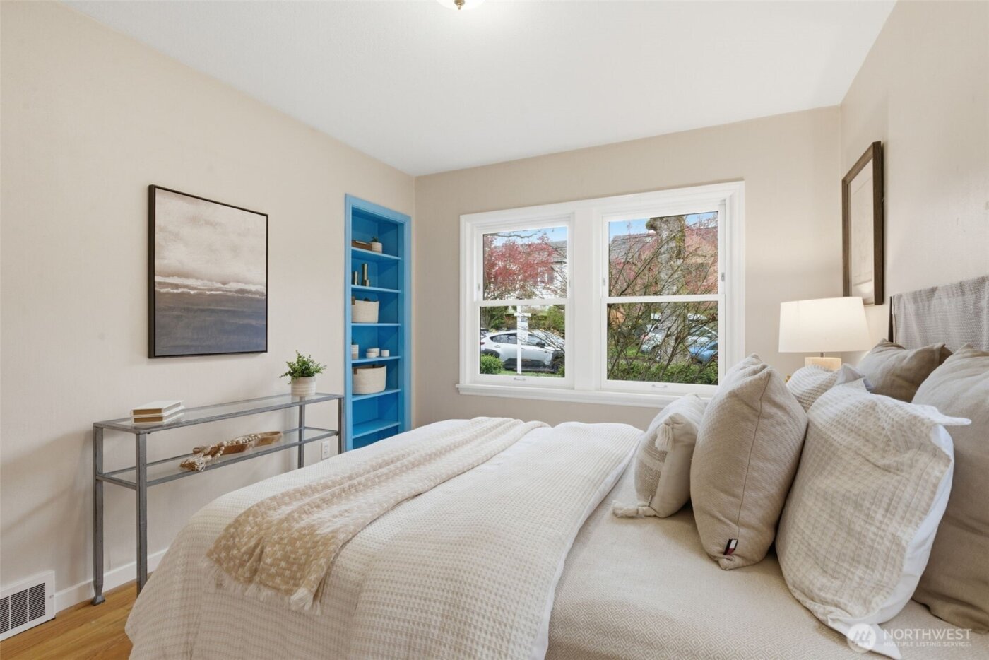 5232 38th Avenue NE, Seattle, WA 98105