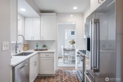 5232 38th Avenue NE, Seattle, WA 98105 - Photo 10