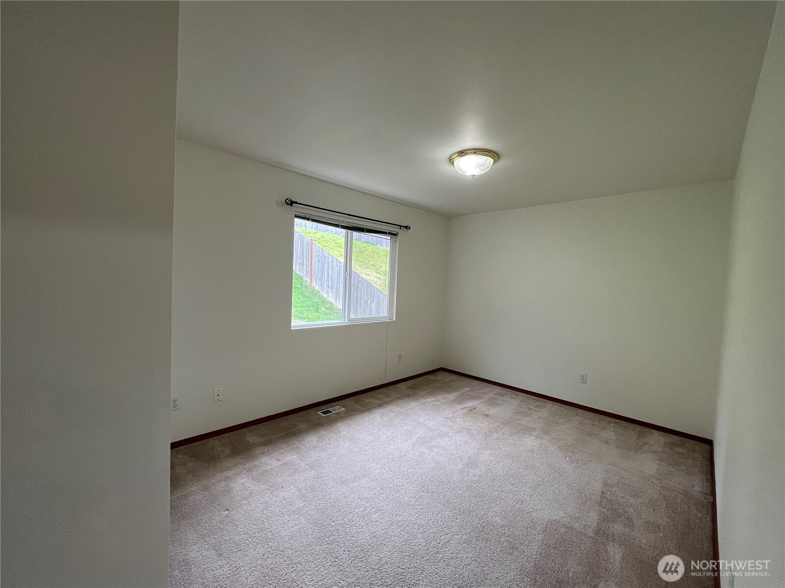 18663 Rainier View Road SE, Monroe, WA 98272