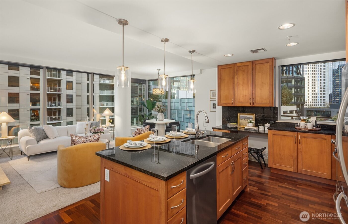 10610 NE 9th Place #809, Bellevue, WA 98004