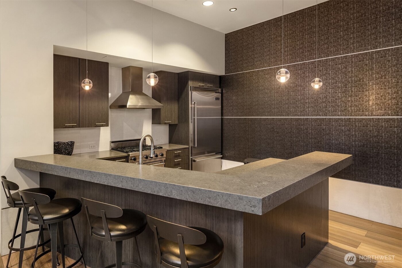 10610 NE 9th Place #809, Bellevue, WA 98004