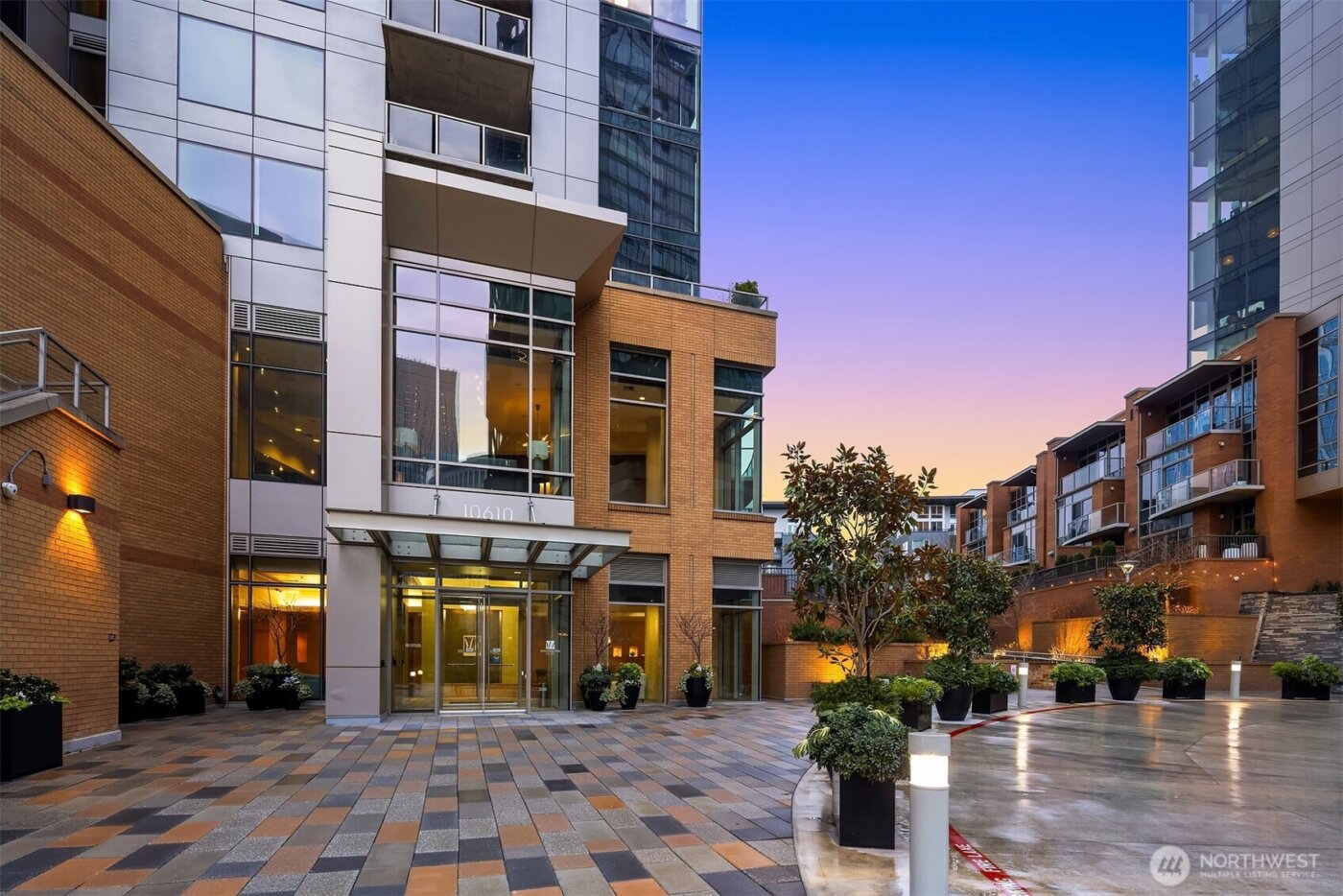 10610 NE 9th Place #809, Bellevue, WA 98004