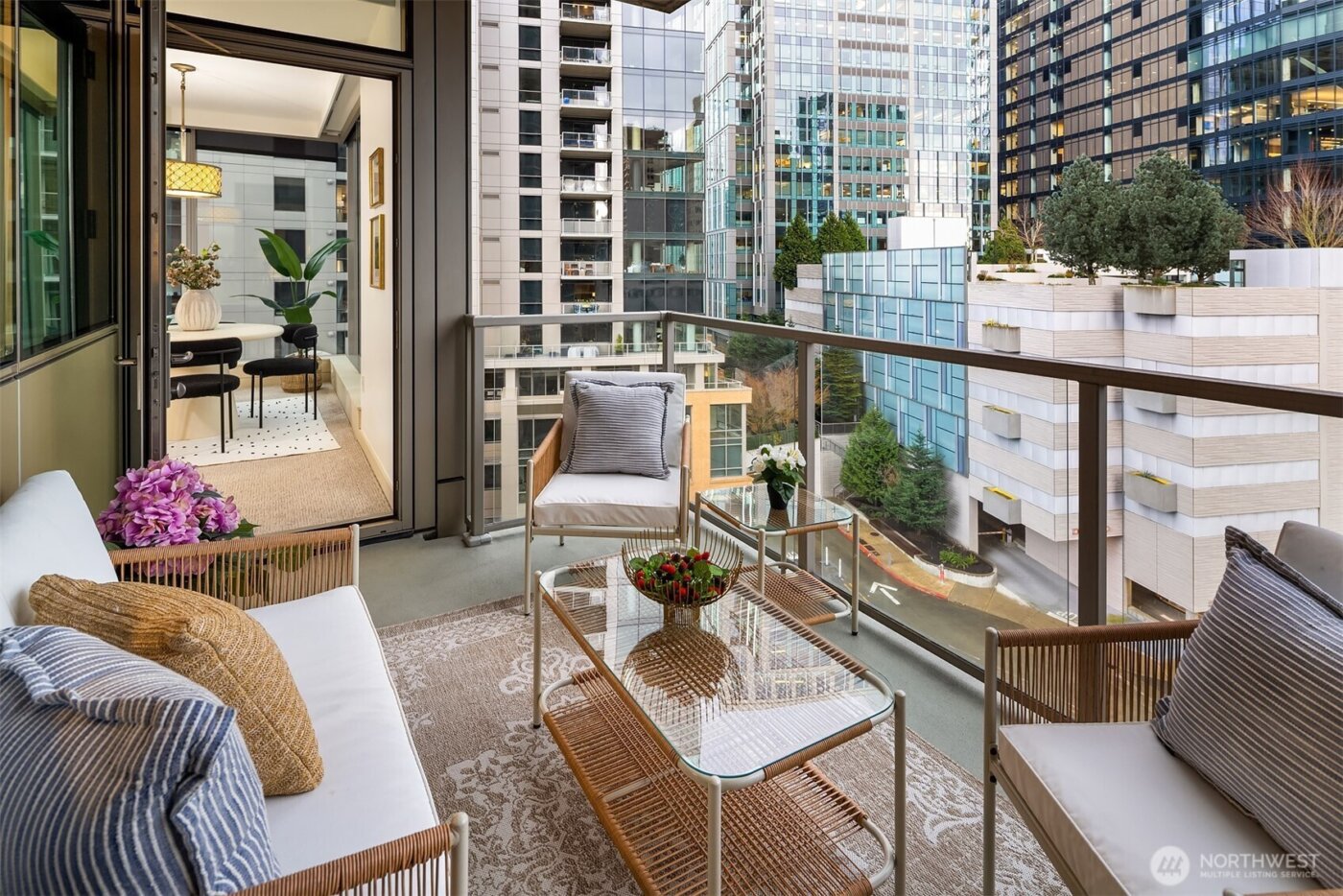 10610 NE 9th Place #809, Bellevue, WA 98004