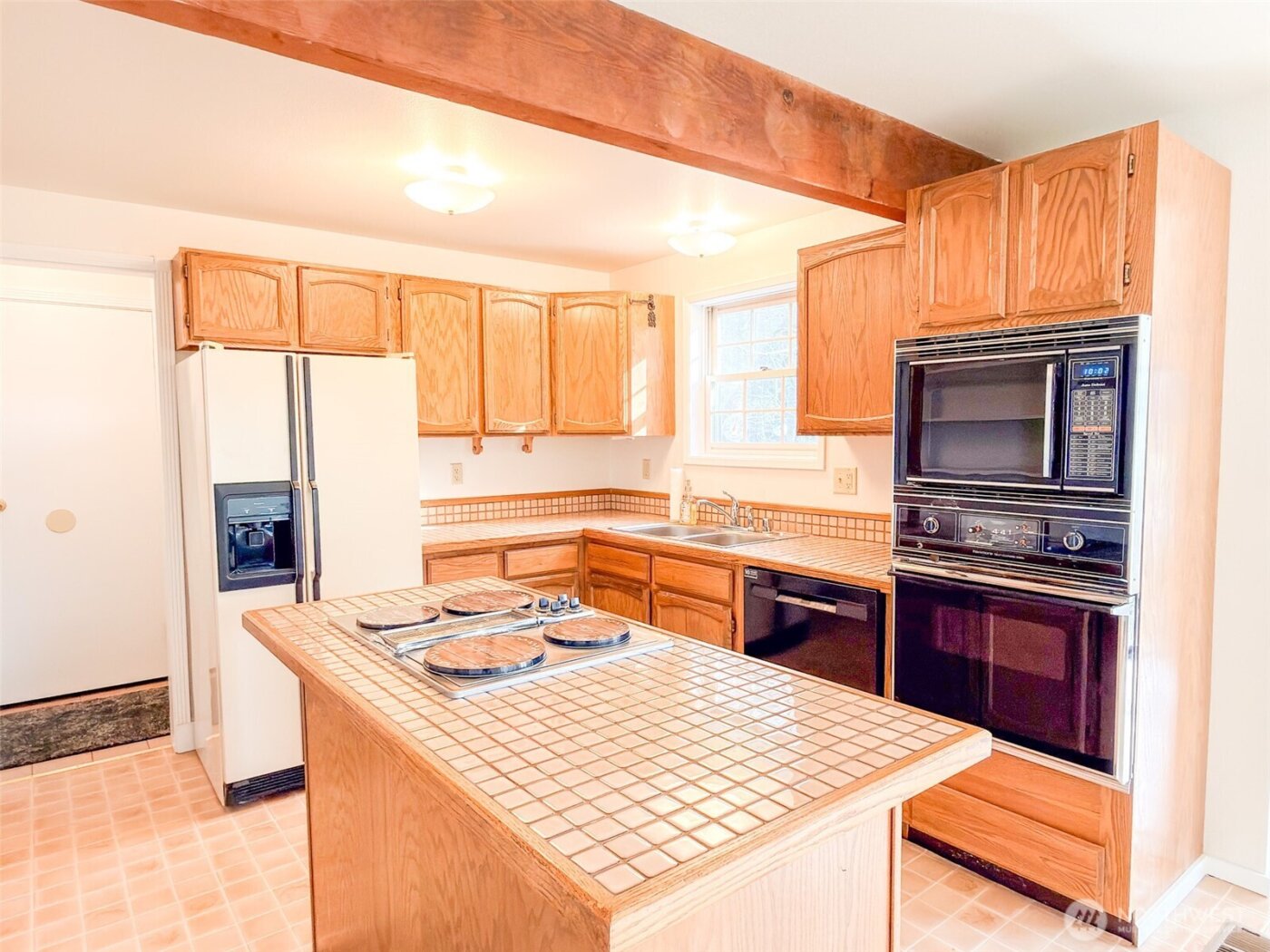 40 Glen Avenue , Chimacum, WA 98325