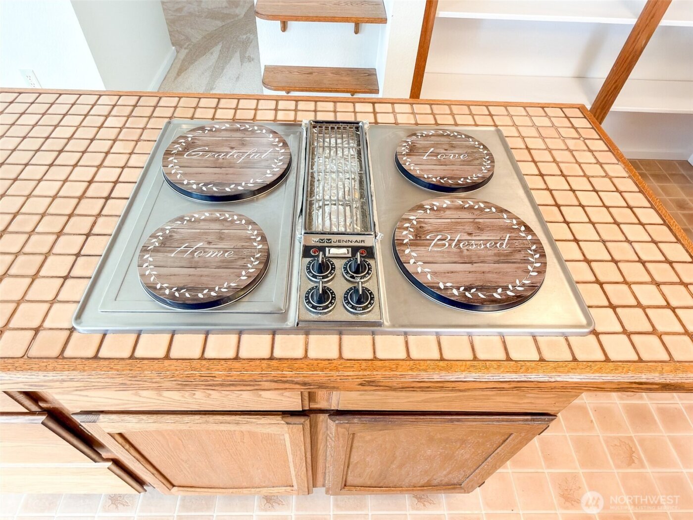 40 Glen Avenue , Chimacum, WA 98325