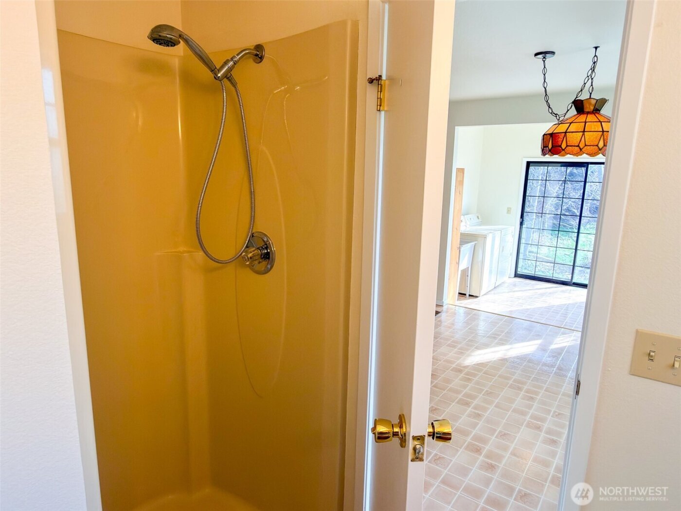 40 Glen Avenue , Chimacum, WA 98325