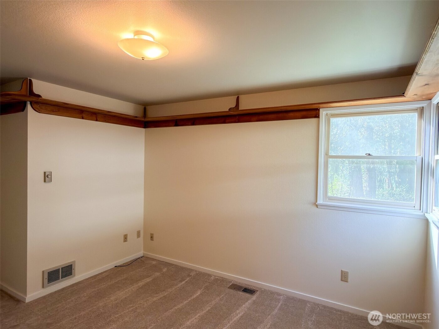 40 Glen Avenue , Chimacum, WA 98325