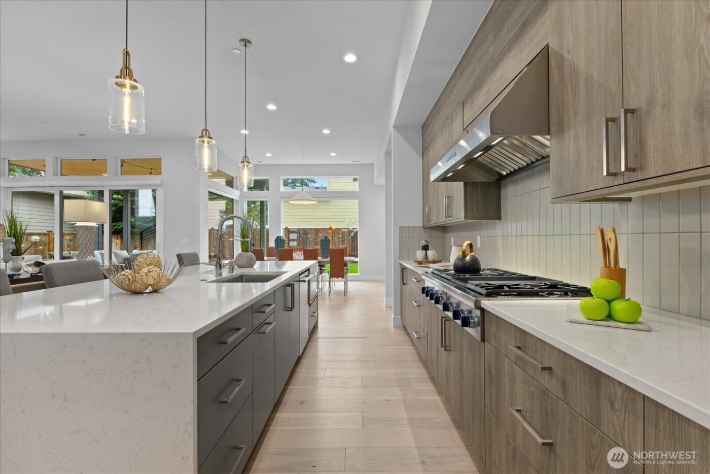 13038 NE 102nd Place , Kirkland, WA 98033