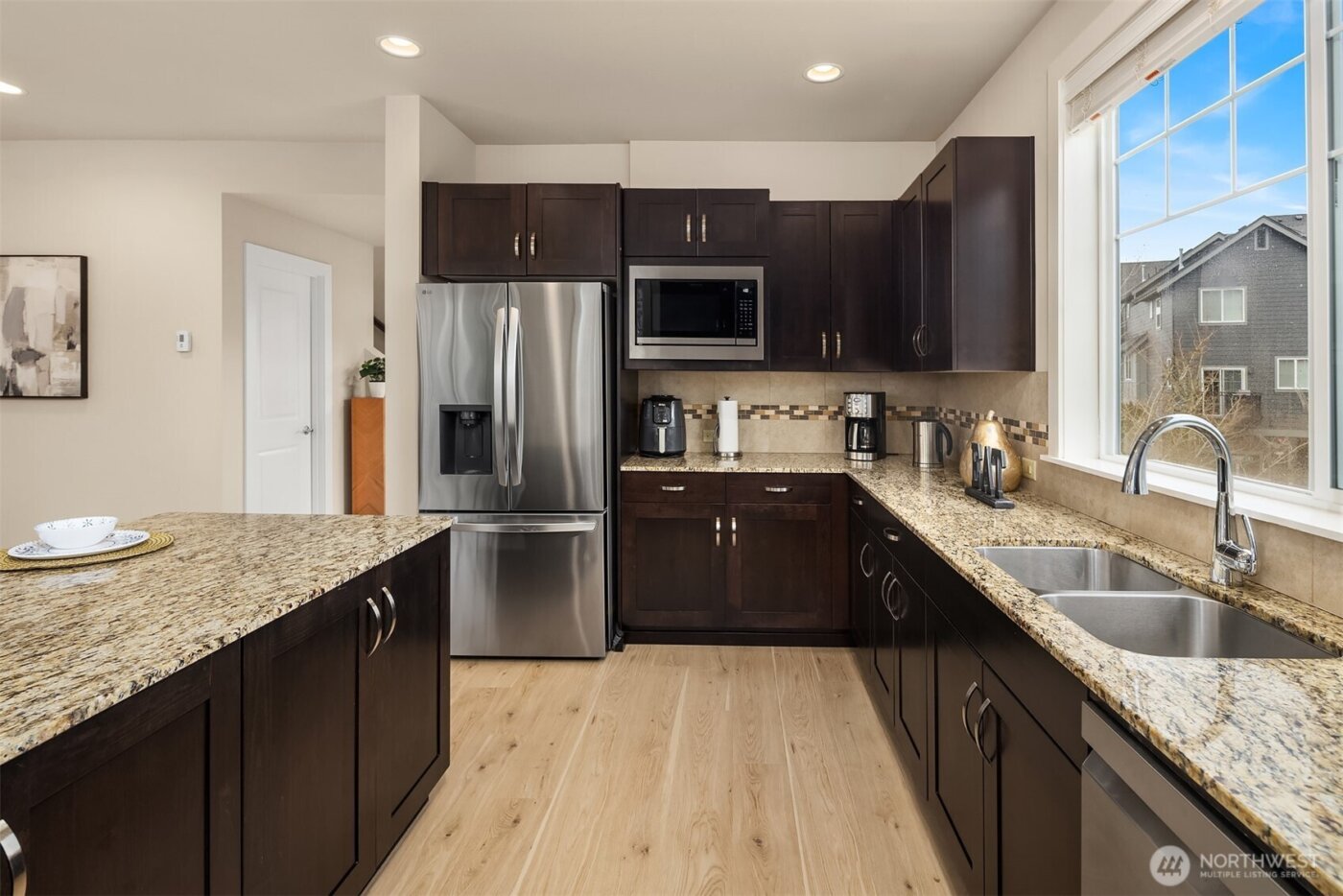 849 3rd Avenue NE, Issaquah, WA 98029-5404