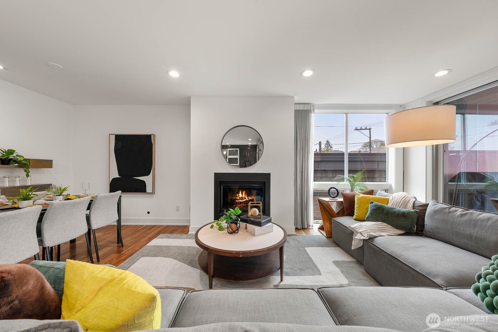 315 W Galer Street #102, Seattle, WA 98119