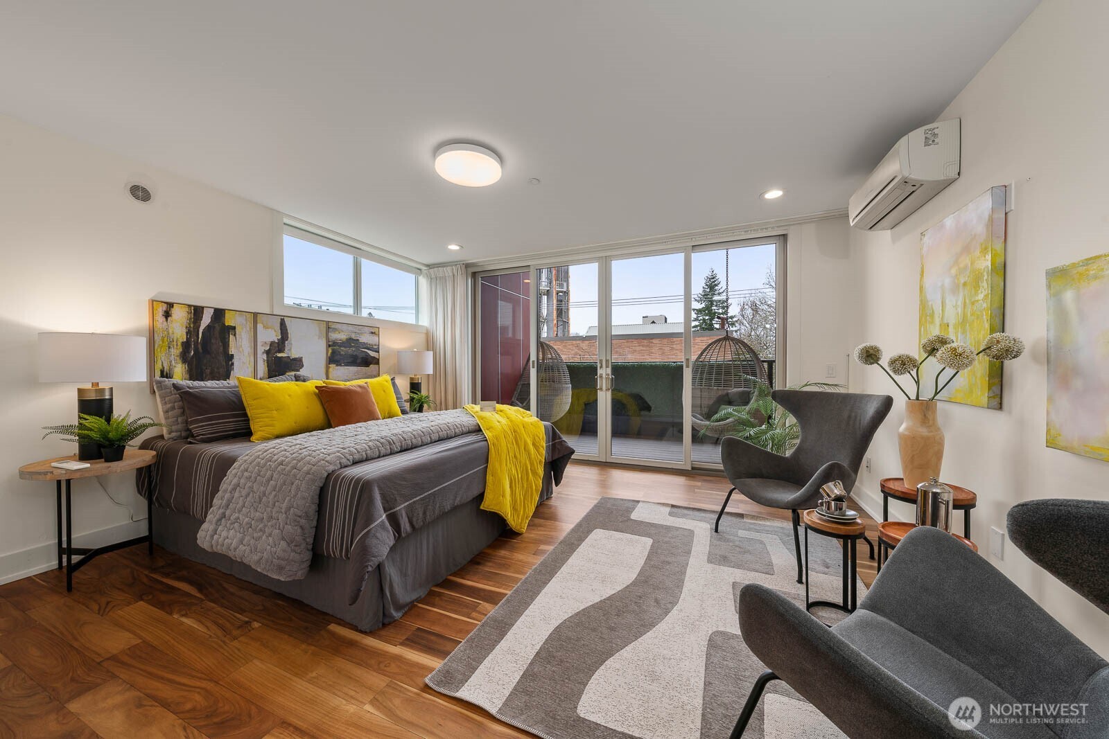 315 W Galer Street #102, Seattle, WA 98119